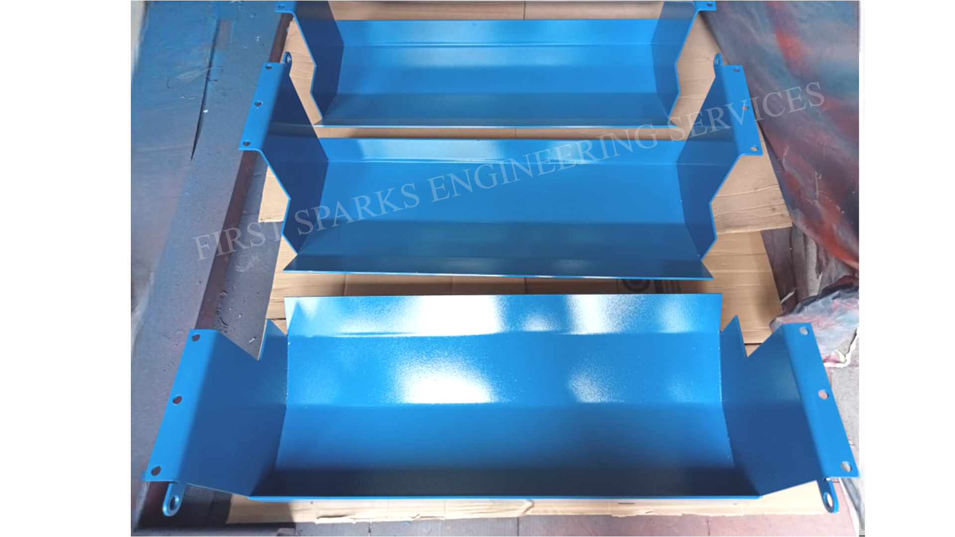 Industrial Purpose Compact Size Buckets